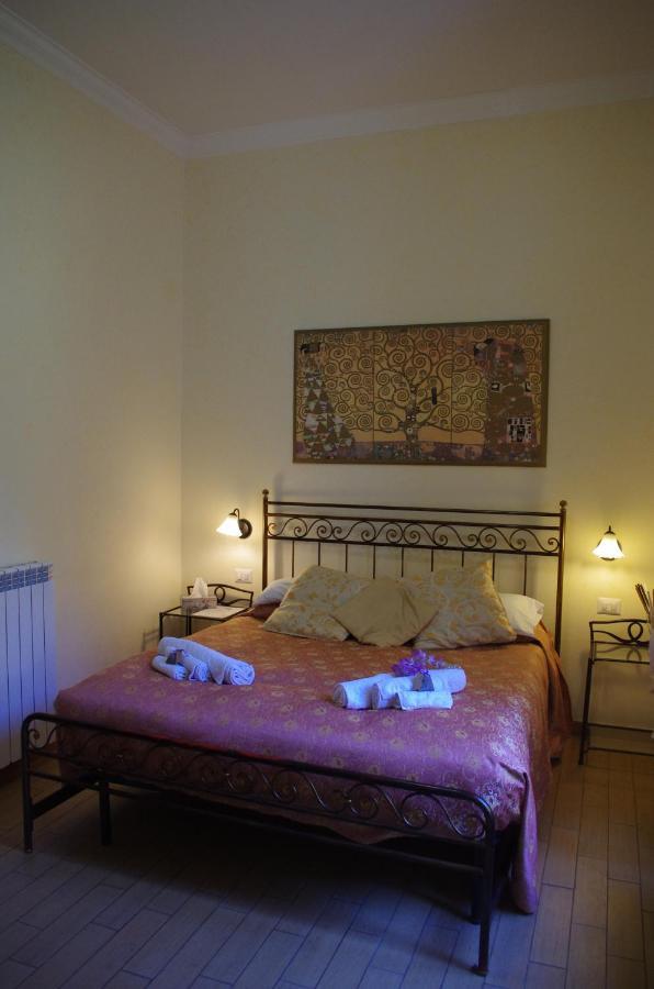 Tucci's Bed & Breakfast 3*