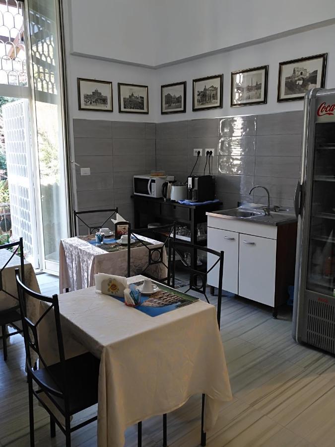 Bed & Breakfast Tucci's Roma